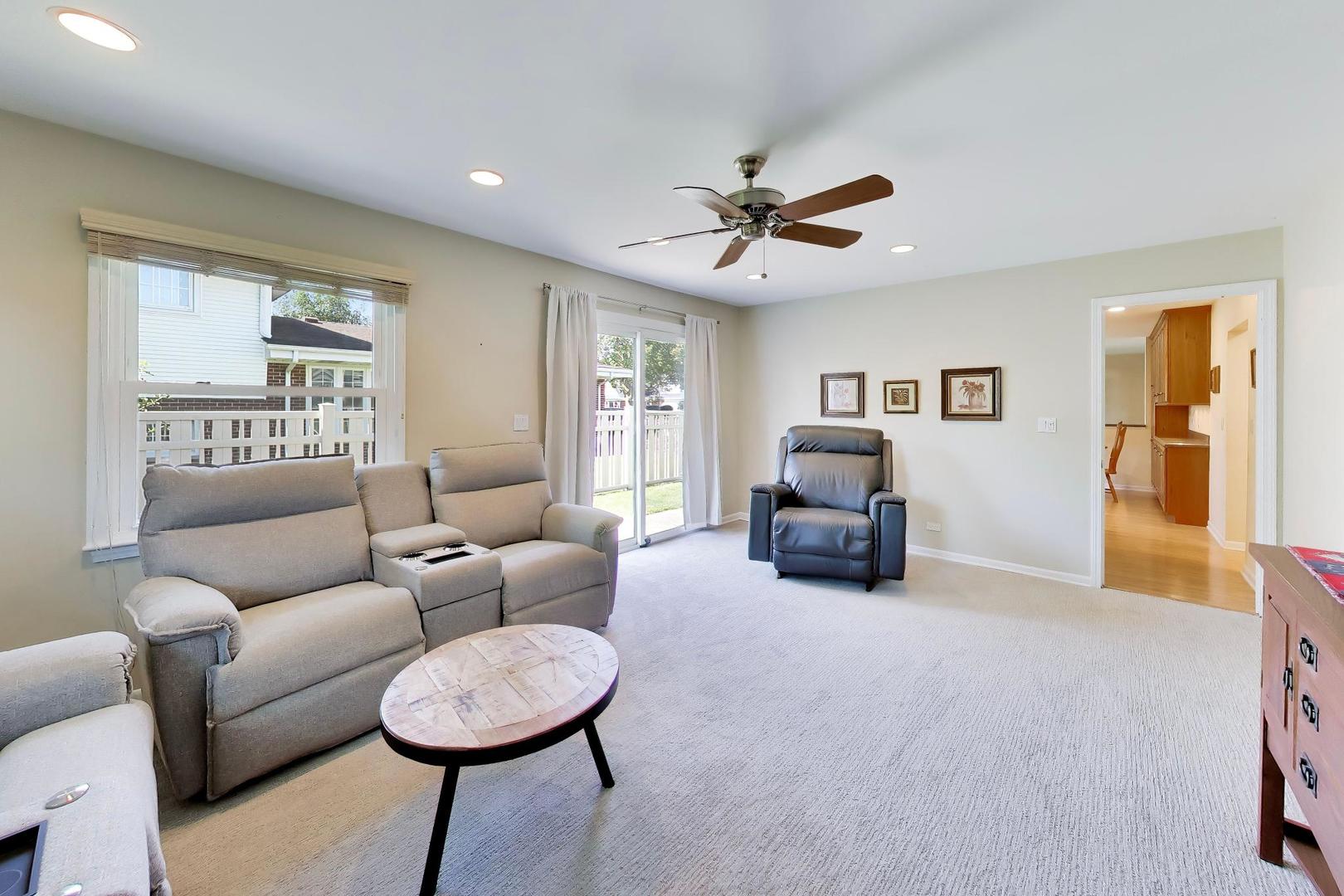 2505 East Mayfair Road Arlington Heights, IL 60004 - Photo 12 of 33