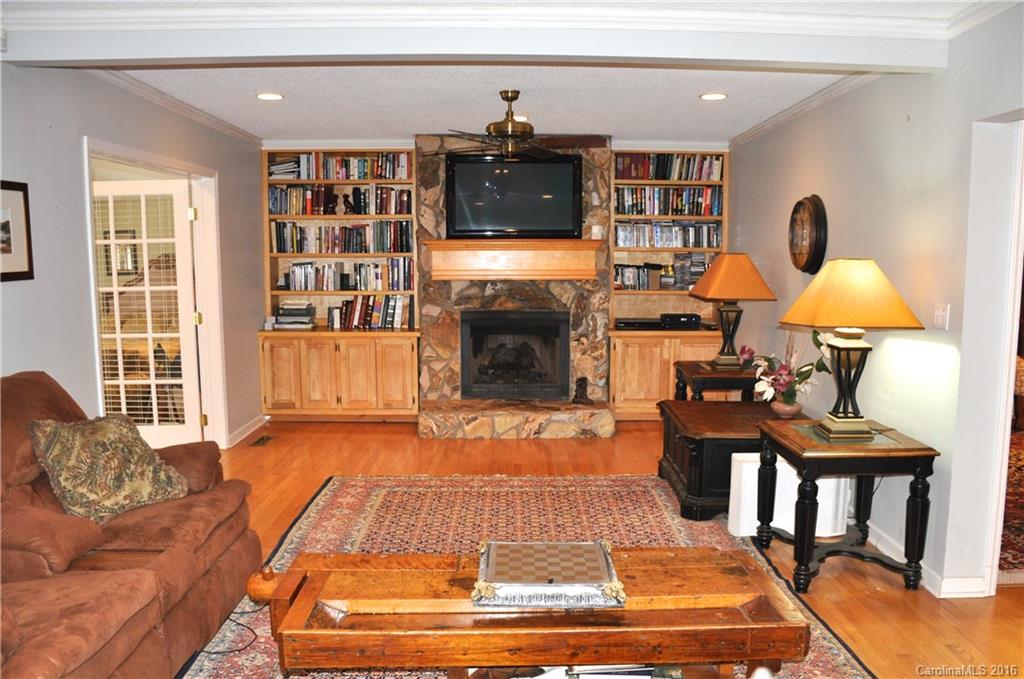 7585 Dellinger Road Denver, NC 28037 - Photo 9 of 24 Gallery Image 9