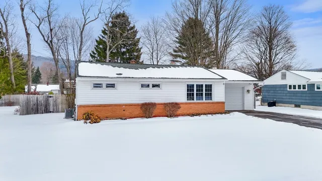 $223,900 | 10 Stever Drive, Binghamton, NY 13901