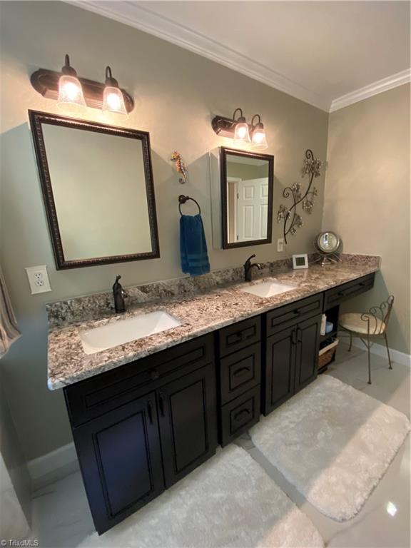 105 Wellington Road King, NC 27021 - Photo 18 of 50