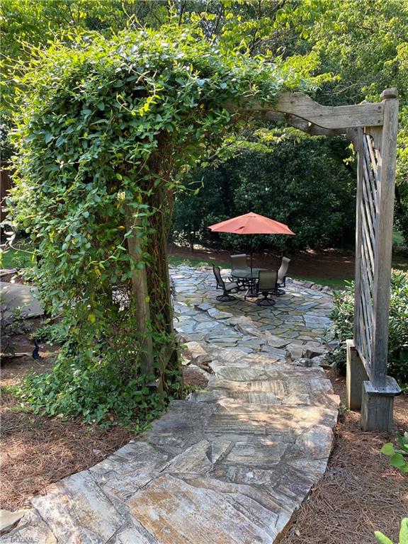 105 Wellington Road King, NC 27021 - Photo 37 of 50