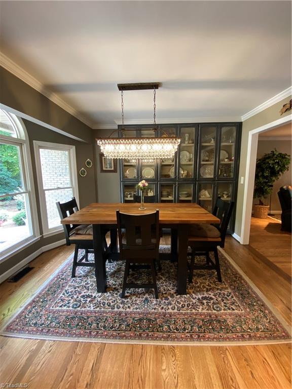 105 Wellington Road King, NC 27021 - Photo 5 of 50
