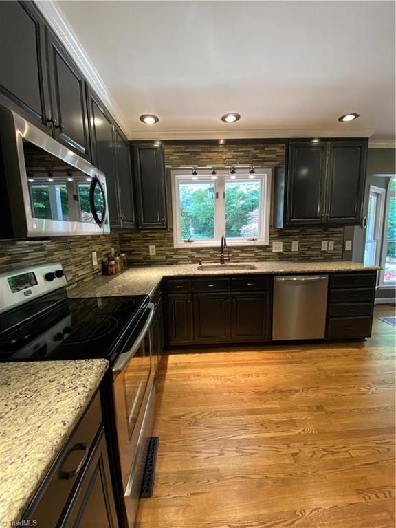 105 Wellington Road King, NC 27021 - Photo 7 of 50