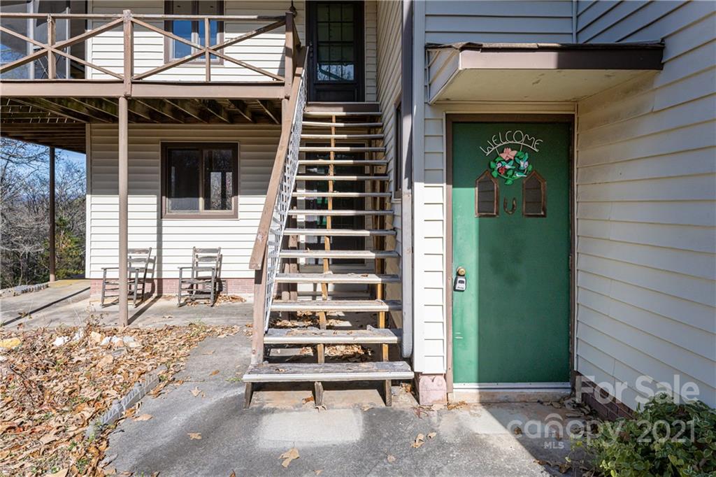 964 Angel Cove Road Franklin, NC 28734 - Photo 4 of 32 Gallery Image 4