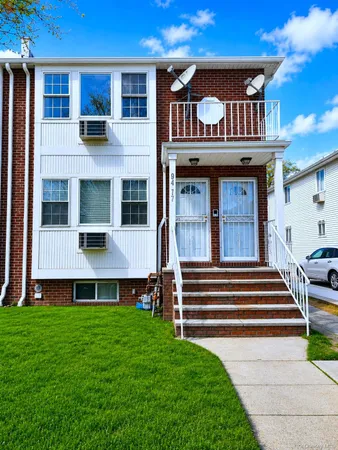 $3,000 | 94-17 90th Avenue, Unit 2 | Woodhaven