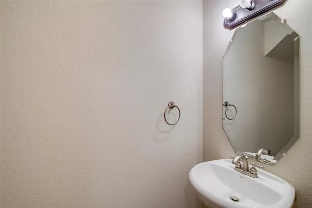 $2,195 | 7644 Indigo Ridge Drive, Fort Worth, TX 76131