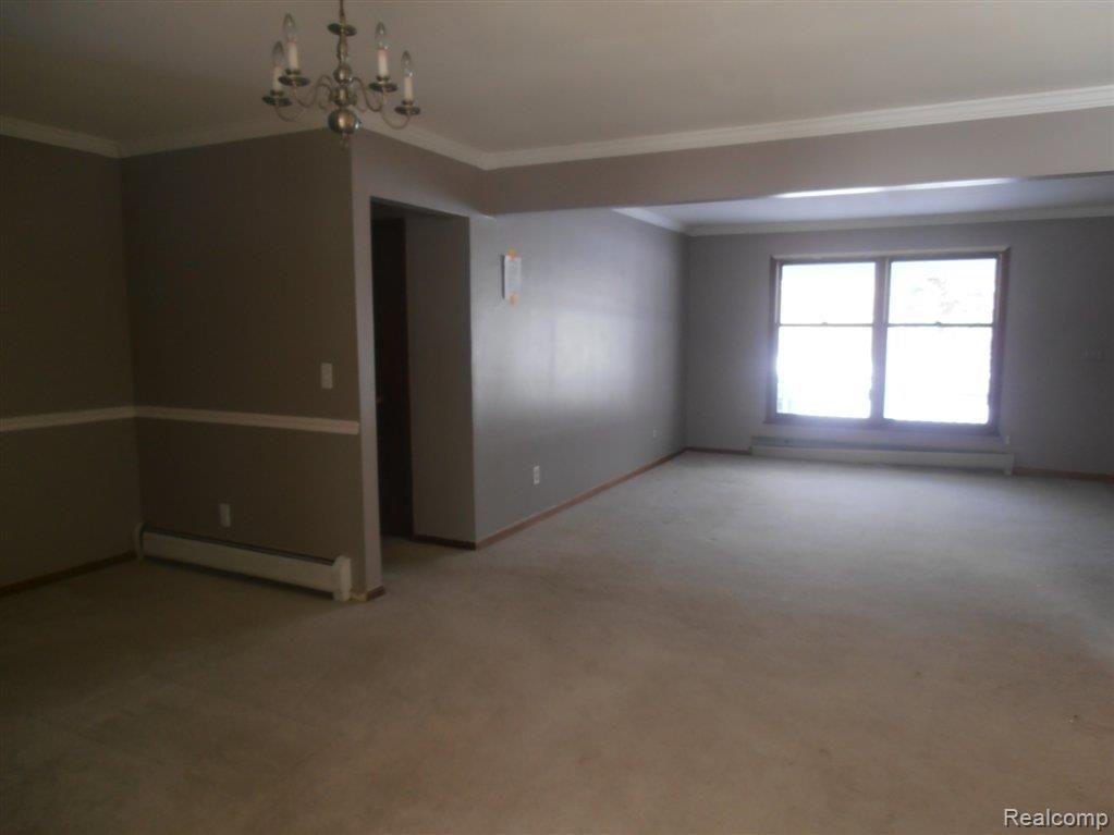 16 Edgemont Drive Howell, MI 48855 - Photo 7 of 15 031.JPG