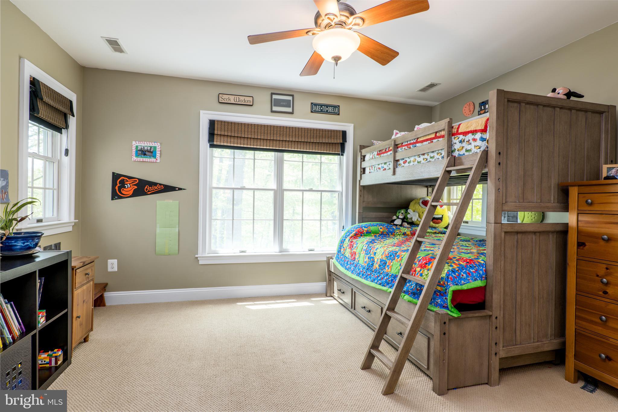 1500 Magers Landing Road Monkton, MD 21111 - Photo 18 of 37 Spacious bedroom with lots of windows