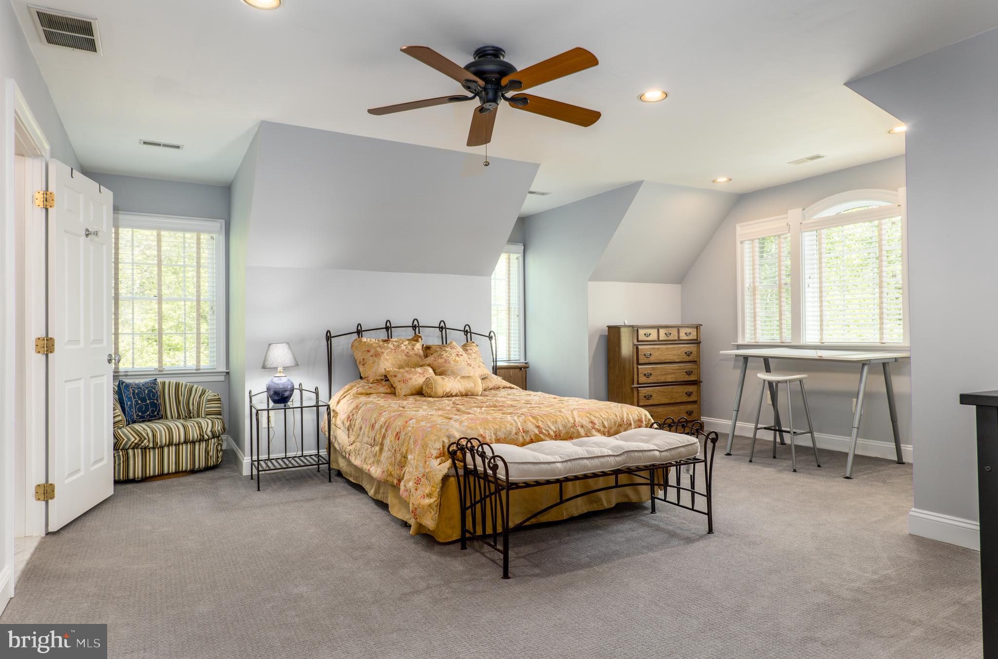1500 Magers Landing Road Monkton, MD 21111 - Photo 21 of 37 Large Bedroom with Ensuite Bath