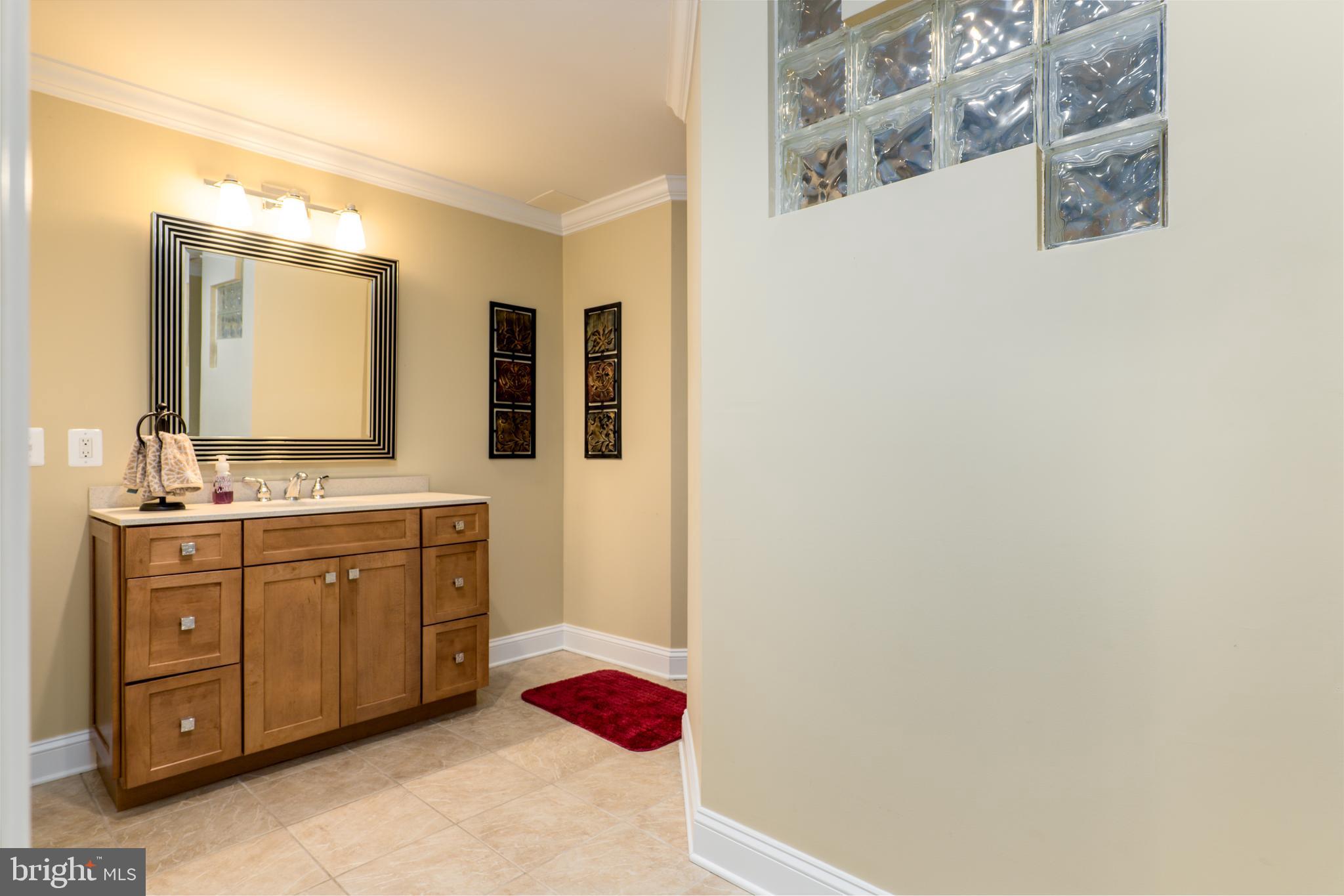 1500 Magers Landing Road Monkton, MD 21111 - Photo 24 of 37 Full bath with tile shower