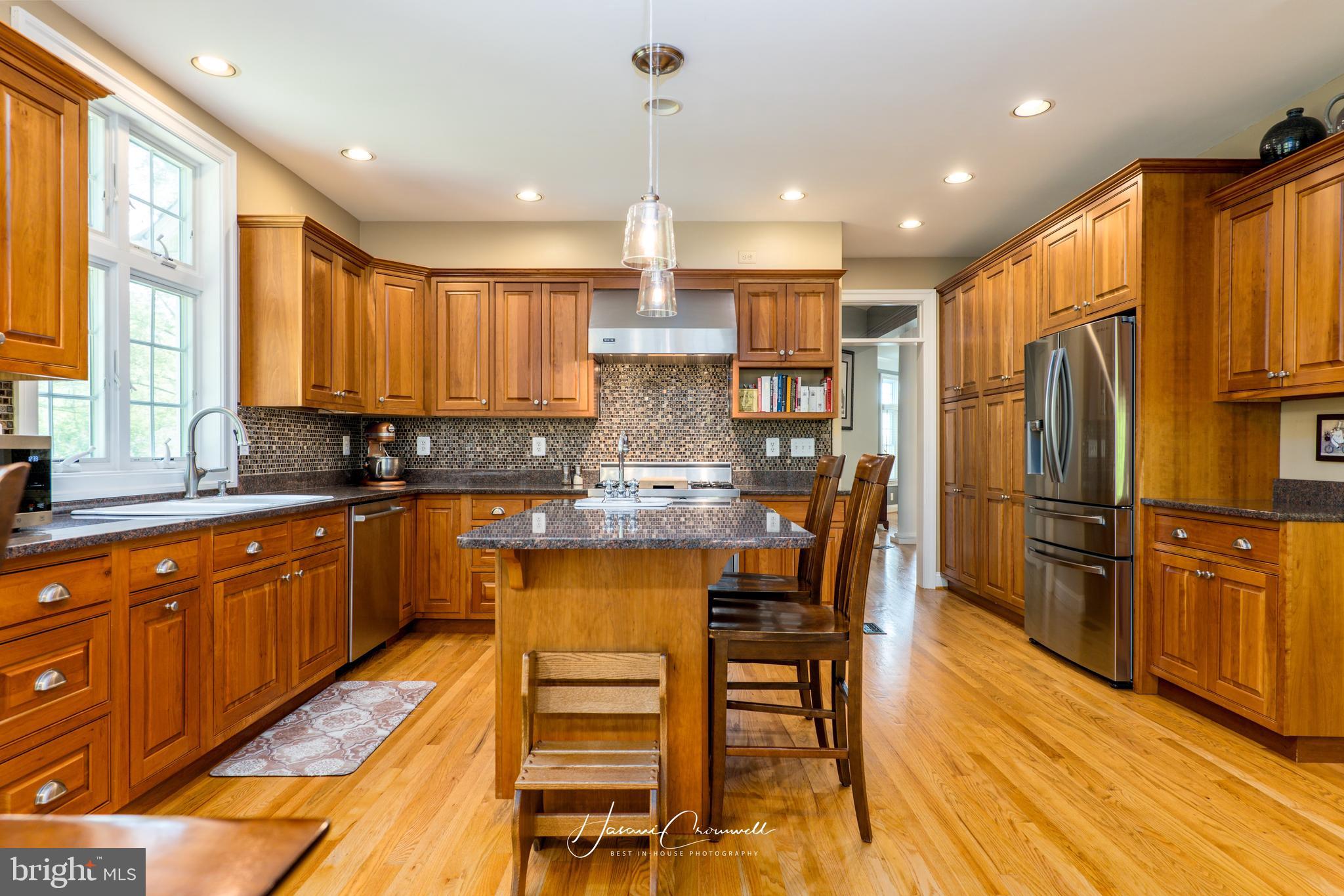 1500 Magers Landing Road Monkton, MD 21111 - Photo 7 of 37 Gourmet kitchen with granite counters