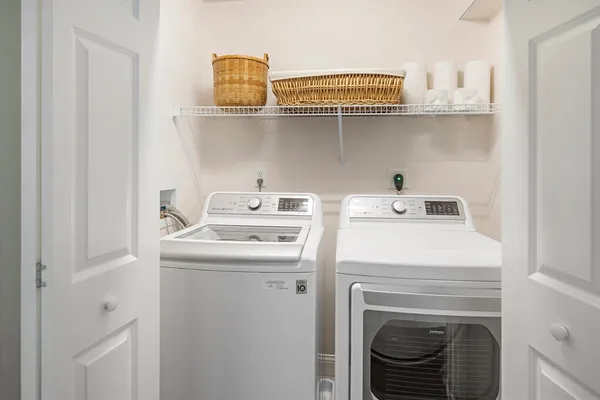 $825,000 | 42 Pleasant Street, Unit 14, Stoneham, MA 02180