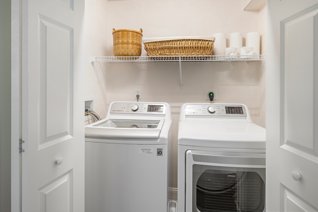 42 Pleasant Street, Unit 14 Stoneham, MA 02180 - Photo 21 of 28