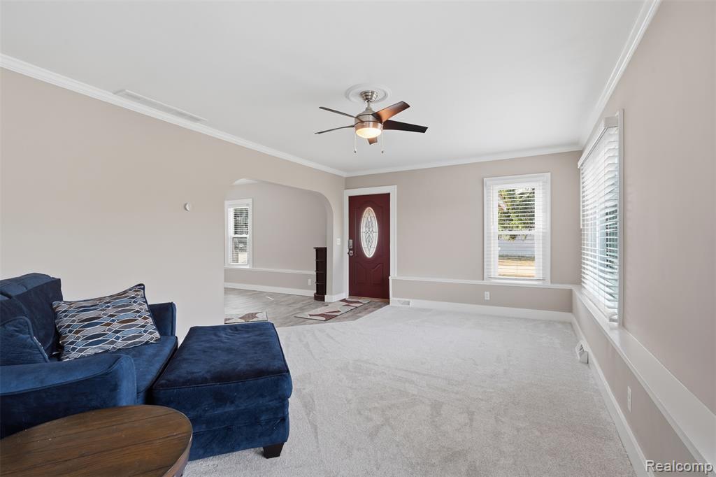 107 2nd Street Fenton, MI 48430 - Photo 8 of 38 Gallery Image 8