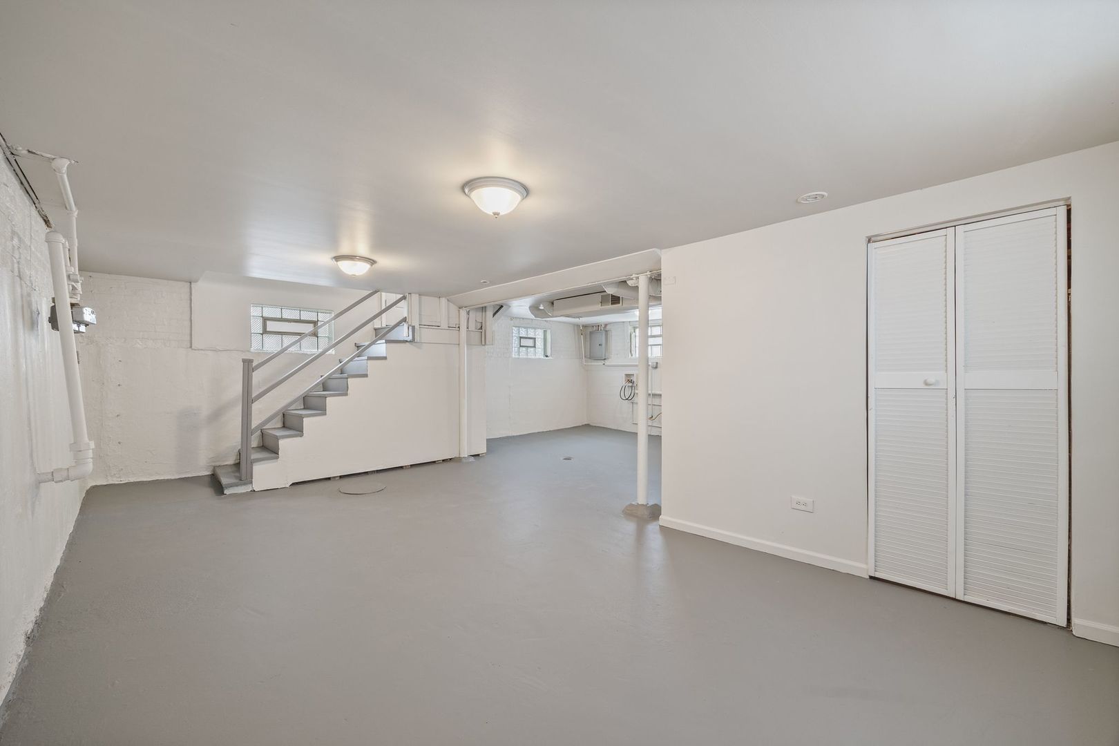 406 West 99th Place Chicago, IL 60628 - Photo 10 of 15