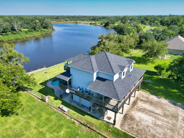 $650,000 | 3054 Farm To Market 2611, Brazoria, TX 77422