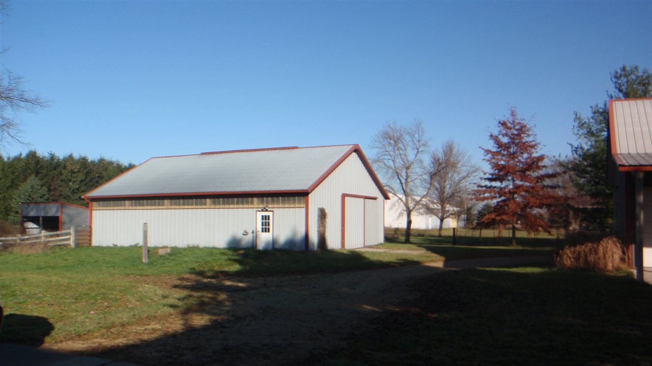 14474 Hansberry Road Rockton, IL 61072 - Photo 4 of 18 Gallery Image 4