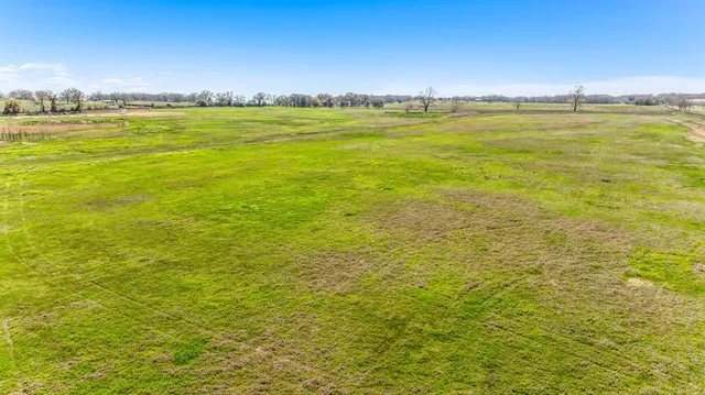 a view of an outdoor space and a yard