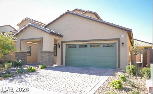 $2,595 | 8333 Spanish Creek Court, Las Vegas, NV 89113
