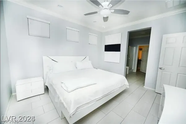 $2,595 | 8333 Spanish Creek Court, Las Vegas, NV 89113