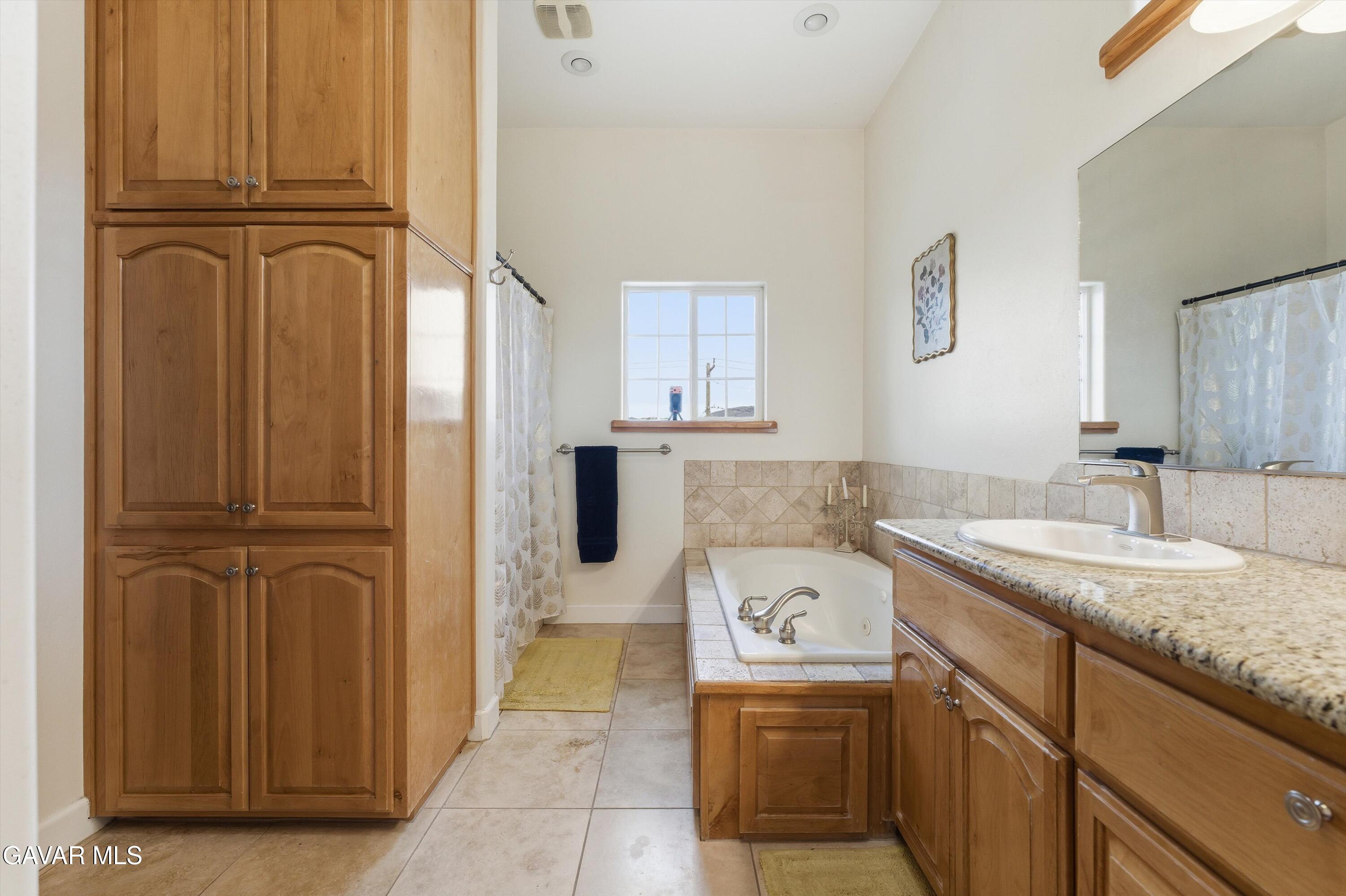 20000 Brite Valley Road Tehachapi, CA 93561 - Photo 17 of 32 24-JYP01209