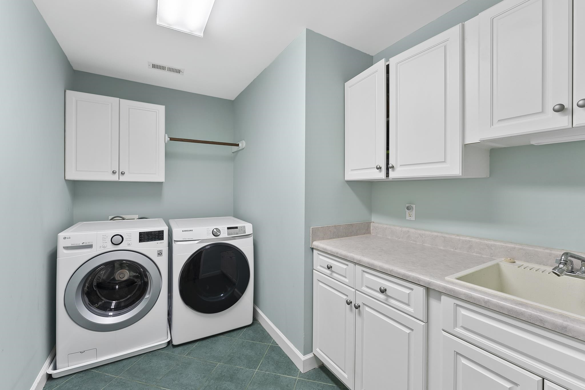 5637 Pine Drive Raleigh, NC 27606 - Photo 45 of 68 Photo 46