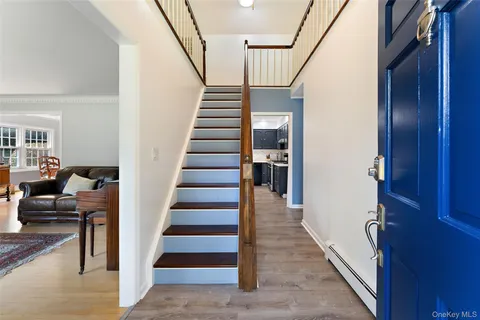 $625,000 | 14 Earlwood Drive, Poughkeepsie, NY 12603