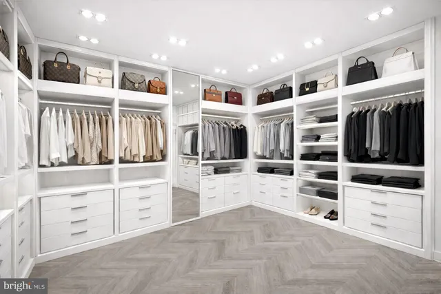 $2,100,000 | 3217 Norfolk Lane, Falls Church, VA 22042