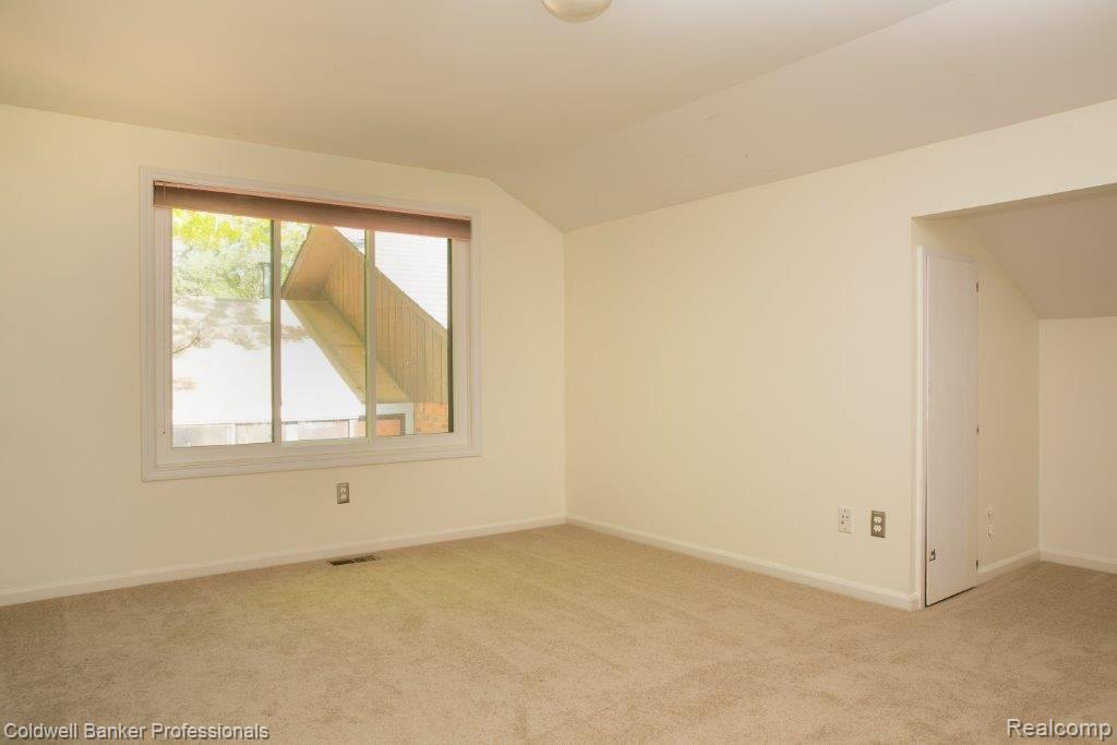 5720 Lost Lane Rochester, MI 48306 - Photo 27 of 42 GZ2A6176-Edit.jpg