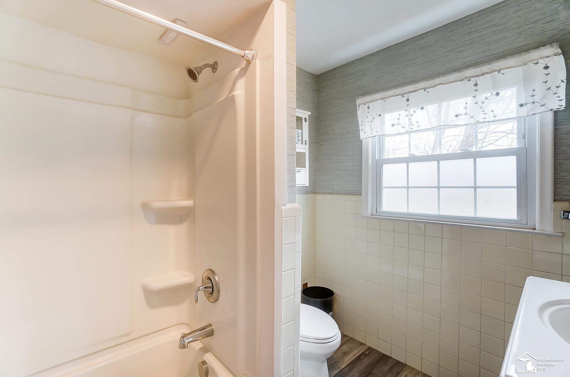 2120 South Custer Road Monroe, MI 48161 - Photo 45 of 76
