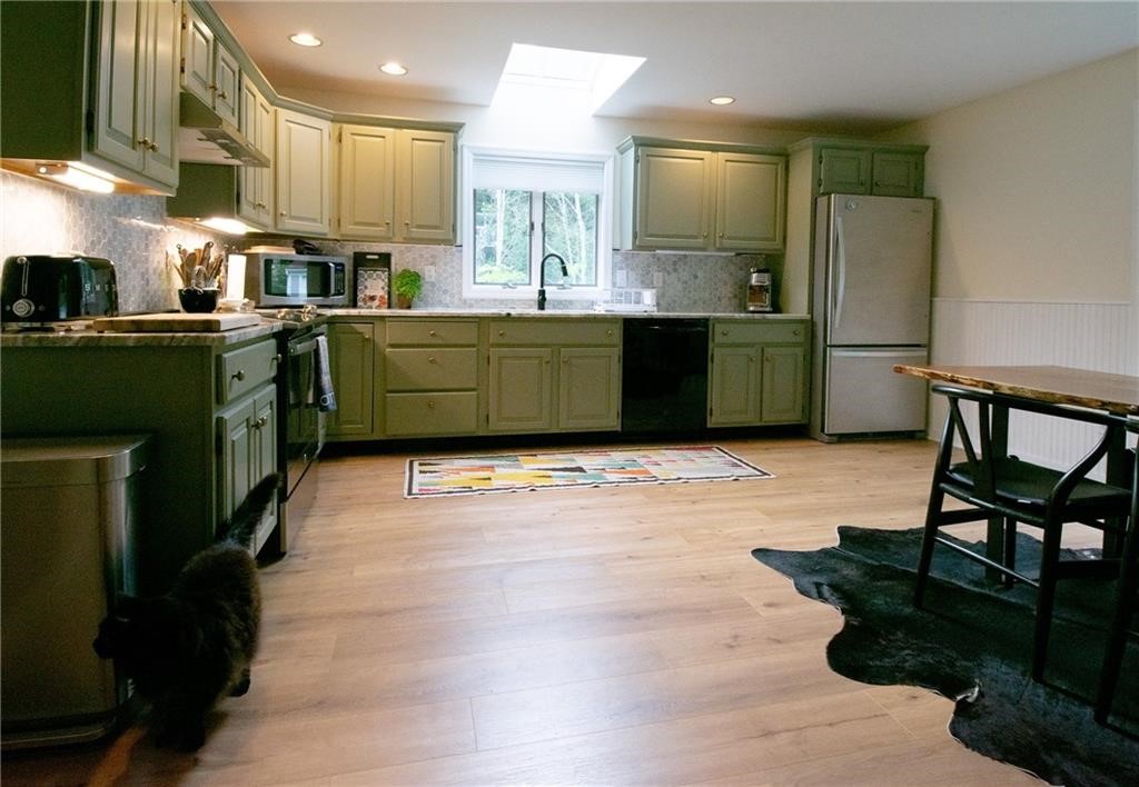 1032 Penfield Road Penfield, NY 14625 - Photo 8 of 18 Gallery Image 8
