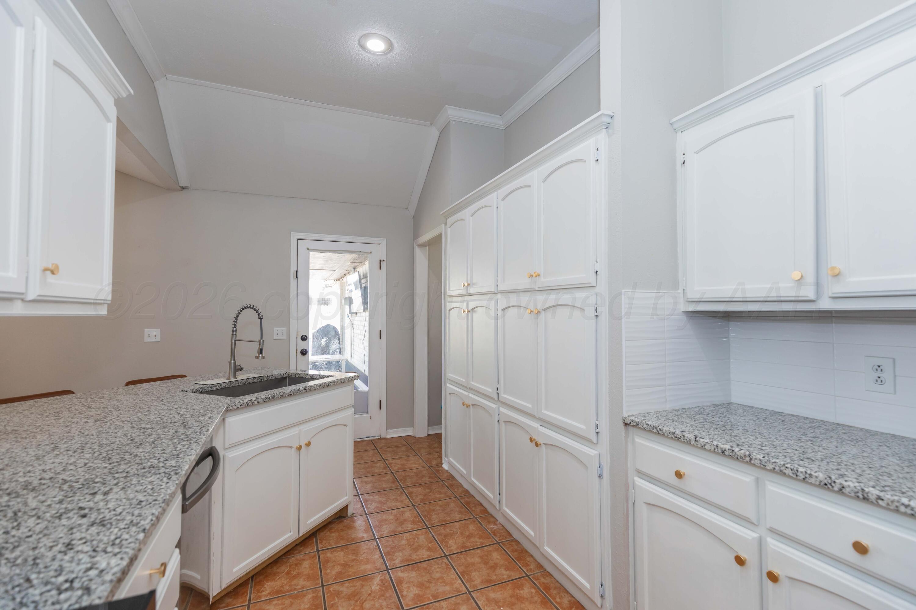 3422 Reeder Drive Amarillo, TX 79119 - Photo 16 of 41 KITCHEN VIEW 5