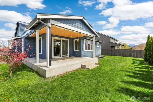 $825,000 | 2678 Terry Lane, Enumclaw, WA 98022