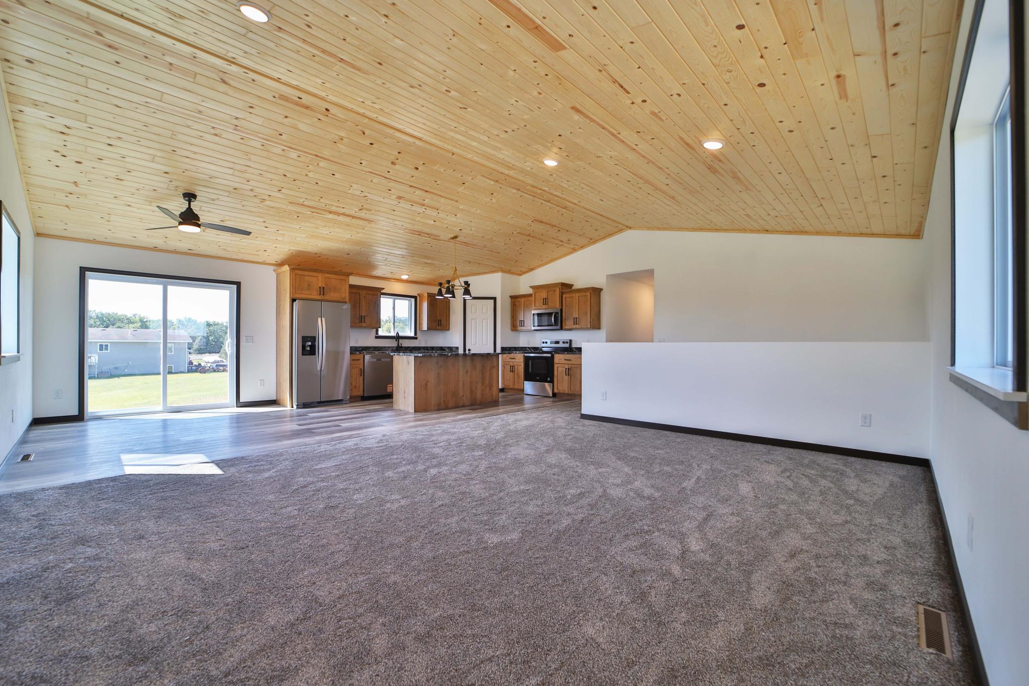 402 Norway Court Staples, MN 56479 - Photo 12 of 41