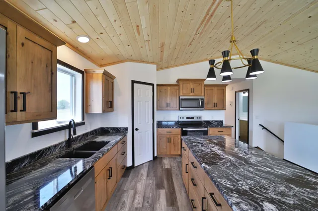 $399,900 | 402 Norway Court, Staples, MN 56479