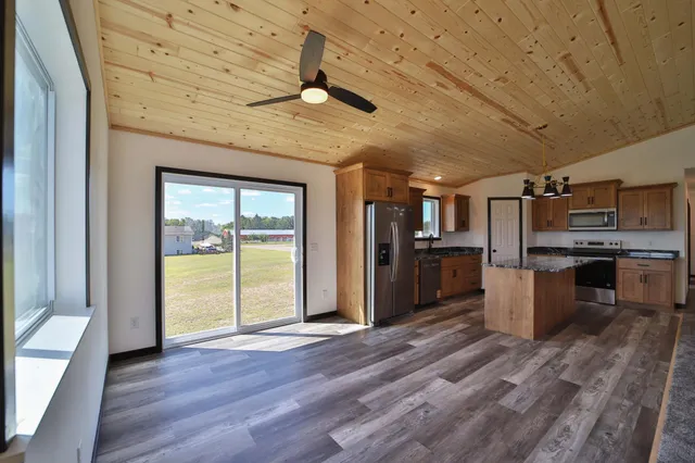 $399,900 | 402 Norway Court, Staples, MN 56479