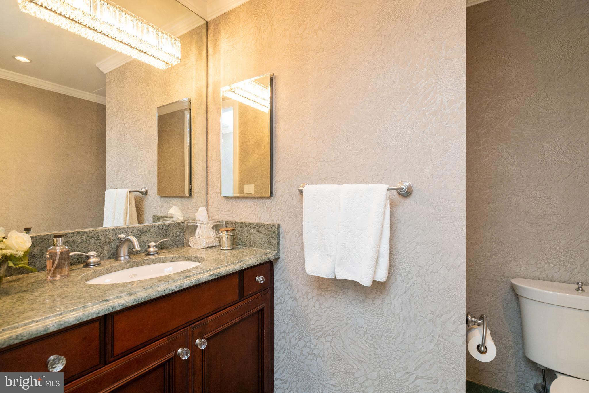 1701 Locust Street, Unit 1514 Philadelphia, PA 19103 - Photo 19 of 23