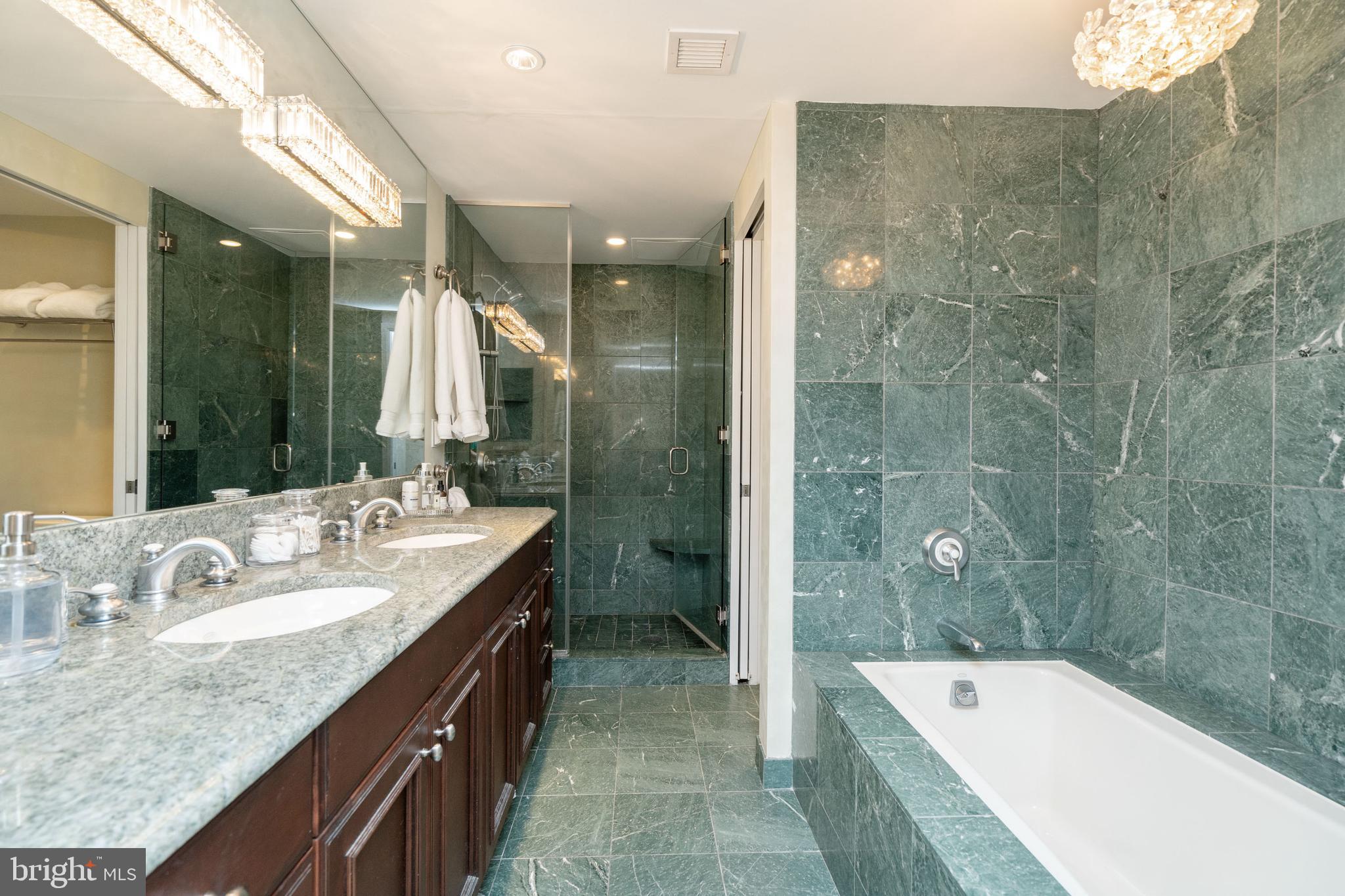 1701 Locust Street, Unit 1514 Philadelphia, PA 19103 - Photo 9 of 23