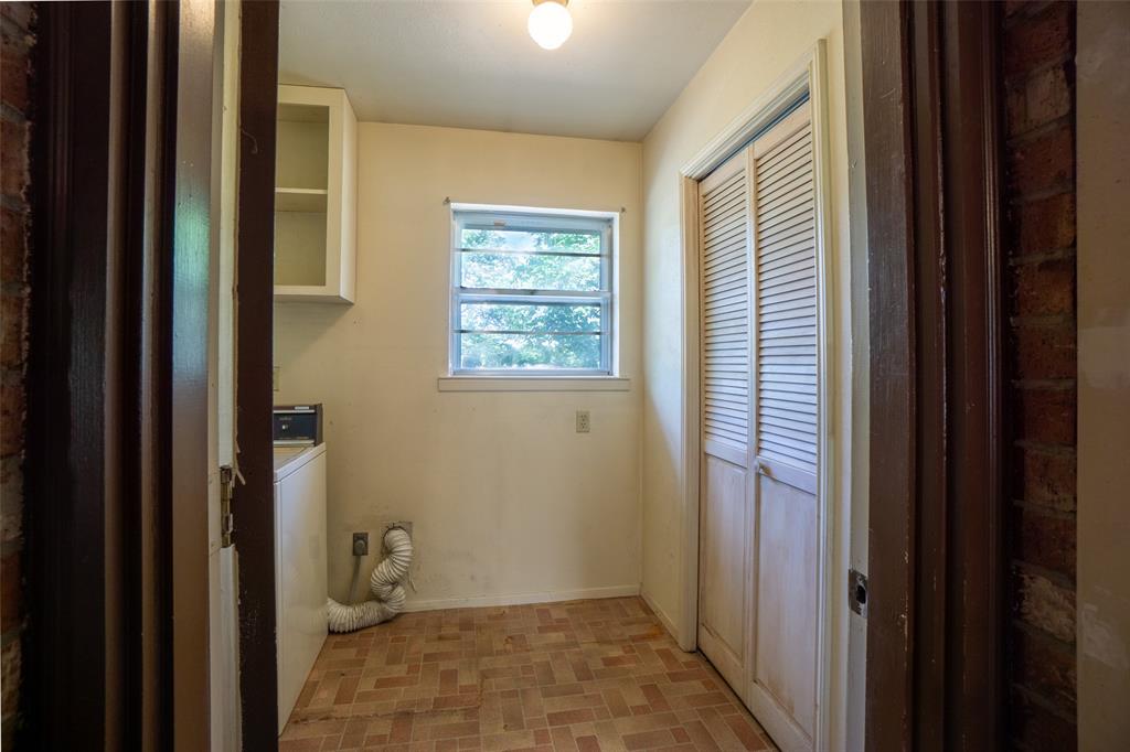 22330 State Highway 64 Canton, TX 75103 - Photo 19 of 33 a view of a bathroom with a toilet