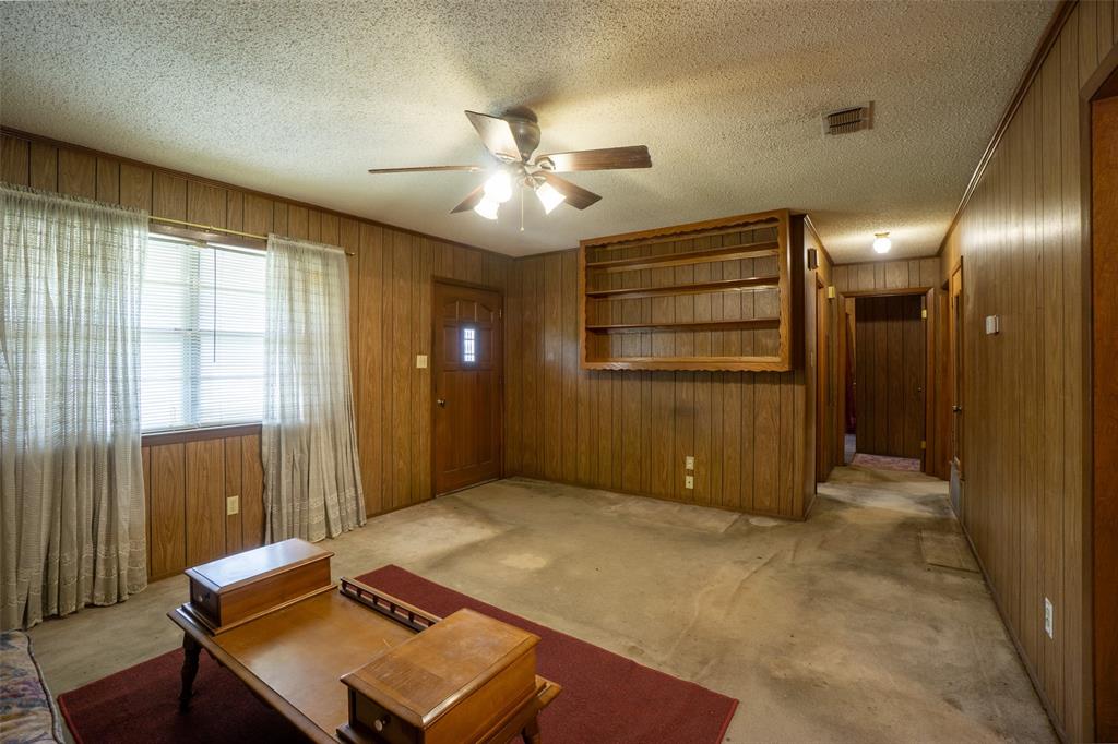 22330 State Highway 64 Canton, TX 75103 - Photo 5 of 33 a view of an empty room with a window