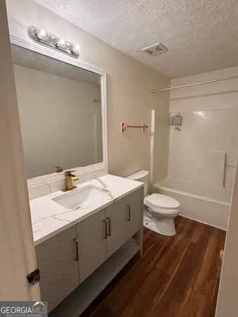 $245,000 | 220 Dailey's Plantation Drive, McDonough, GA 30253