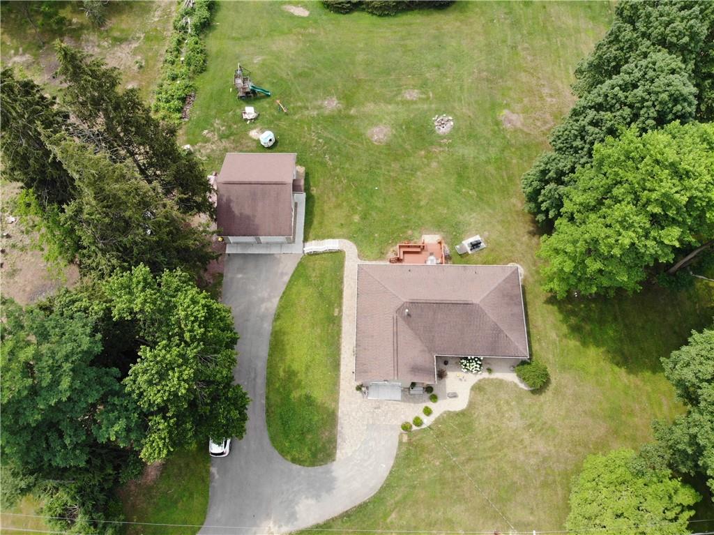 15 Country Club Road Grove City, PA 16127 - Photo 3 of 22 Gallery Image 3