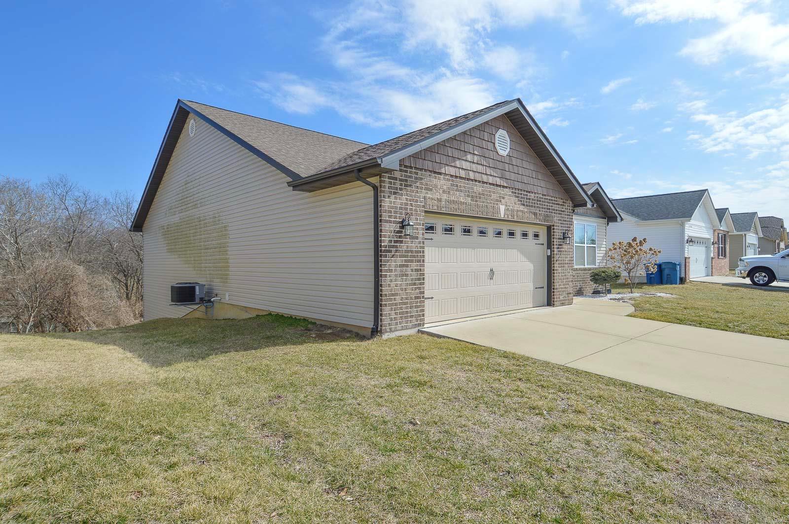 7966 Sonora Ridge Caseyville, IL 62232 - Photo 5 of 44 Gallery Image 5