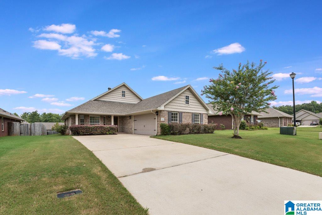 252 Stoney Trail Alabaster, AL 35114 - Photo 3 of 20