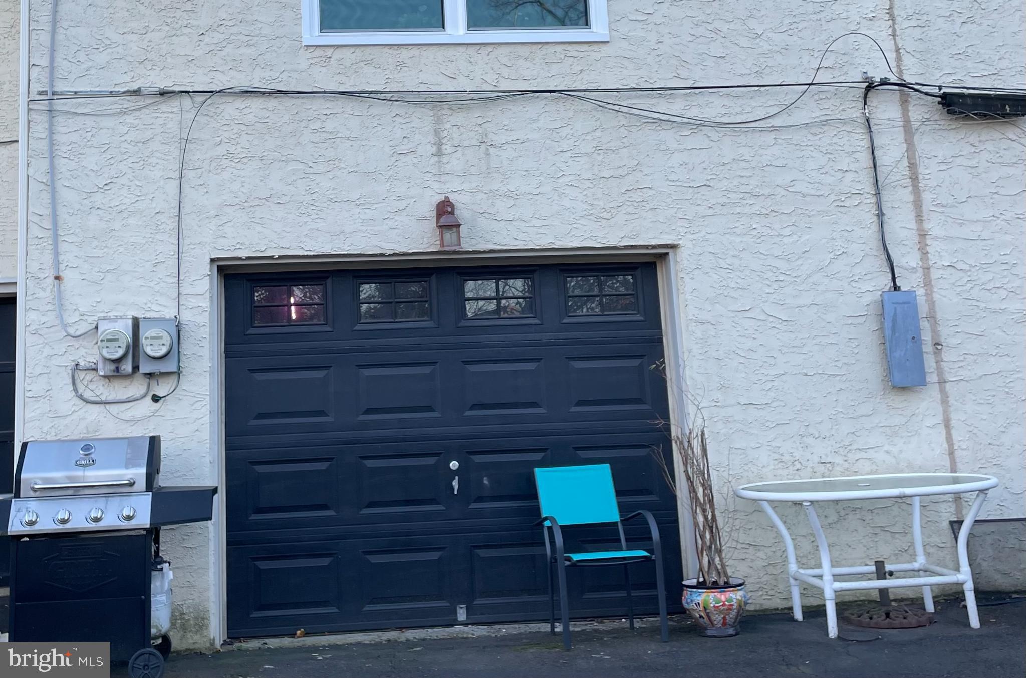 404 Dresher Road, Unit G Horsham, PA 19044 - Photo 4 of 6 a close view of a fireplace in the room