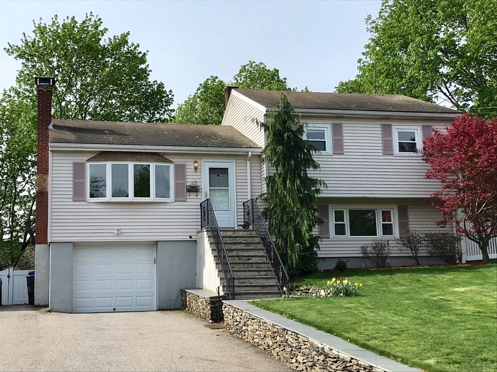 160 Ravenswood Road Waltham, MA 02453 - Photo 2 of 28 Gallery Image 2