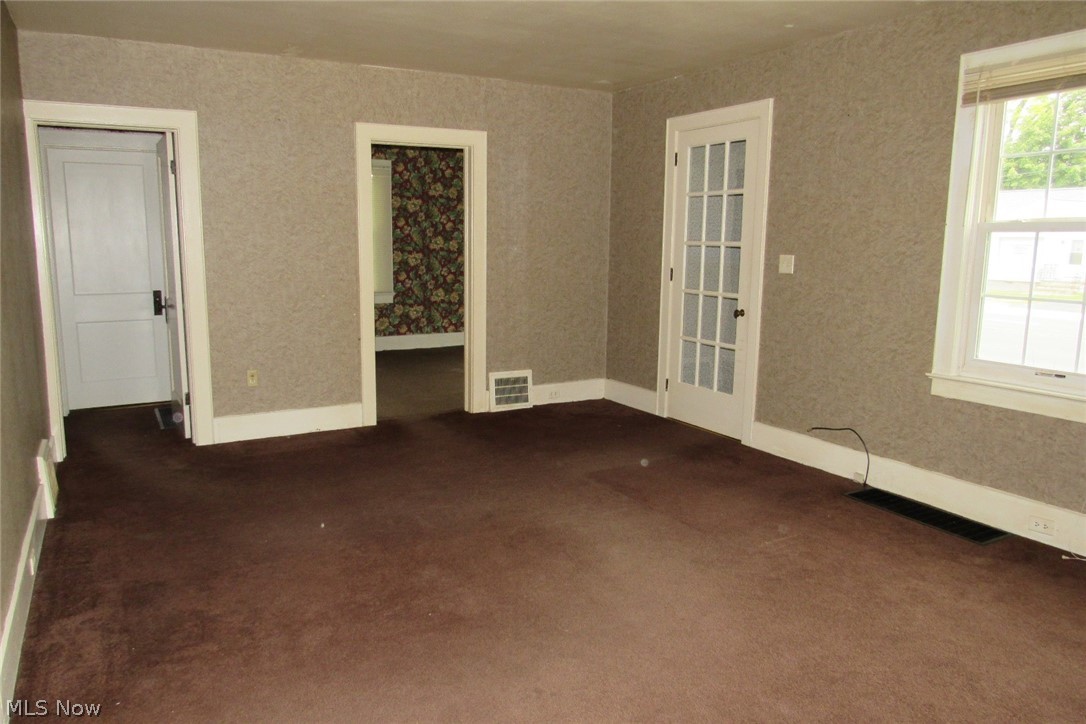 2042 West Prospect Road Ashtabula, OH 44004 - Photo 7 of 24