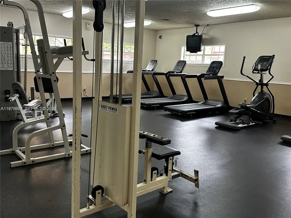 $2,300 | 18336 Northwest 68th Avenue, Unit I, Hialeah, FL 33015