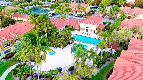 $2,300 | 18336 Northwest 68th Avenue, Unit I, Hialeah, FL 33015