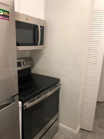 $2,300 | 18336 Northwest 68th Avenue, Unit I, Hialeah, FL 33015